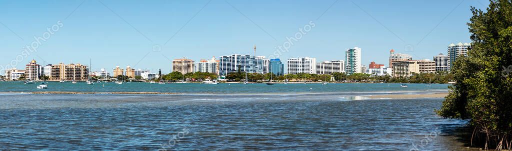 Залив Сарасота Мостом Через Мост Джона Ринглинга Заднем Плане Сарасоте Стоковое Фото