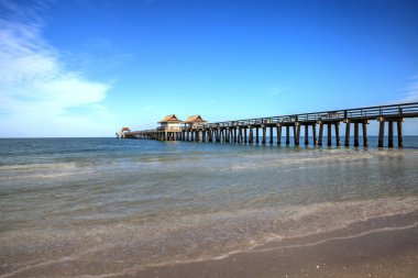 Napoli, Florida, ABD - 9 Mayıs 2020: Napoli Limanı, Florida 'daki Covid 19 virüsü salgını nedeniyle kapatıldıktan sonra boşaltıldı