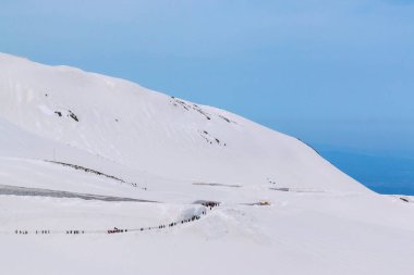 Tateyama Kurobe Alp Yolu ve güzel manzara Japonya 'daki Tateyama Japon Alpleri, Toyama.