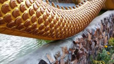 Phu Taphao Thong Tapınağı, Udon thani 'nin Nong Wua So Bölgesi' nin bir başka servetidir.