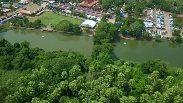 从空中俯瞰森林树 雨林生态系统和健康环境的概念和背景 Wat Kham Chanot从上而下的观点 — 图库视频影像
