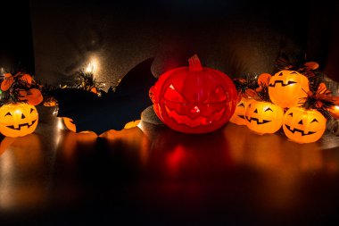 Cadılar Bayramı Balkabağı partisi, mutlu kabak ve arkadaşlar