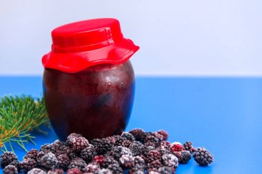 reçelli cam kavanoz