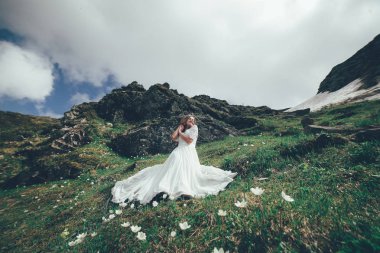 Gelini dağlarda. Düğün