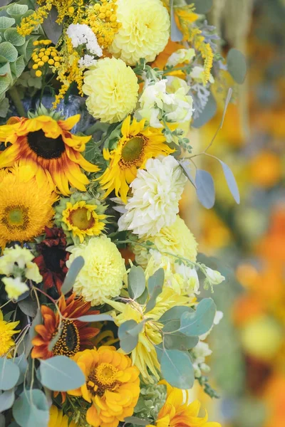 Buquê Flores Coloridas Sol Flor Decoração — Fotografia de Stock