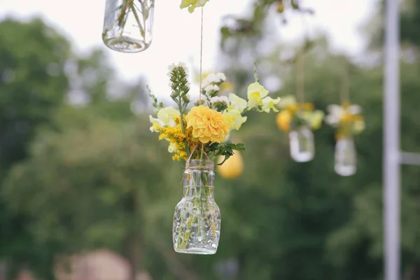 Decoração Floral Casamento Original Forma Mini Vasos Buquês Flores Penduradas — Fotografia de Stock