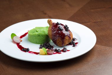 ızgara tavuk püresi ıspanak patates ile