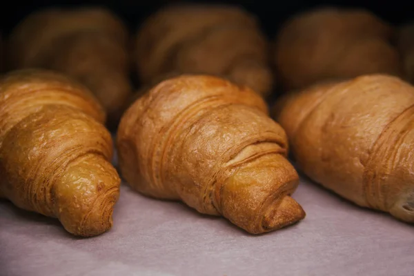 Precis Bakat Aptitretande Croissanter — Stockfoto