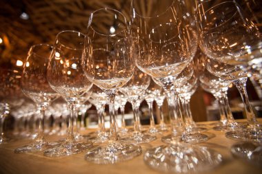 Şarap bardakları inwarm hafif çatı Restoran