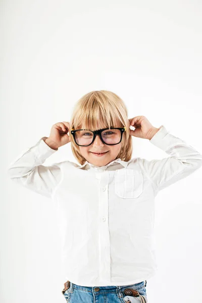 Smart Boy Ist Absolvent Schüler Mit Brille — Stockfoto