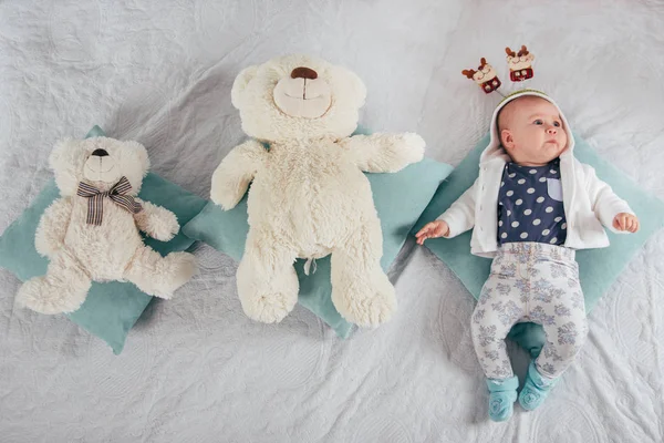 Adorabile Bambina Due Mesi Orsacchiotti — Foto Stock