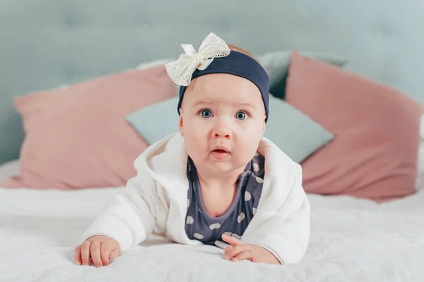 Entzückende Zwei Monate Alte Schöne Baby Mädchen — Stockfoto