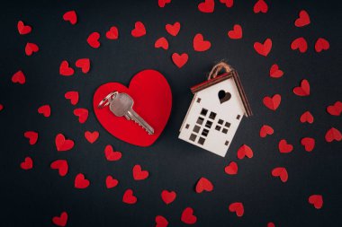 Sevgililer güzel yeni evinden anahtarı sürpriz