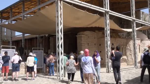 Demre Antalya Törökország 2019 Június Turisták Belépnek Múzeumba Egy Ősi — Stock videók