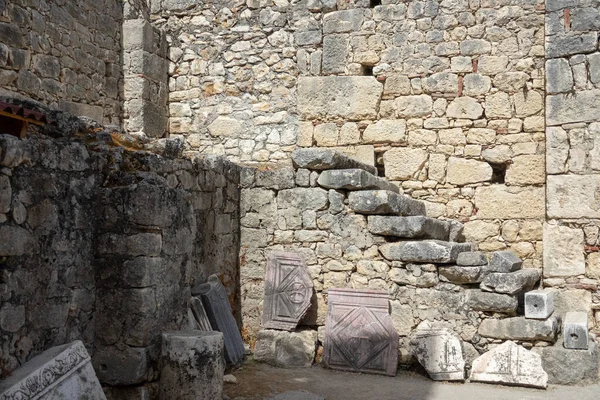 Fragmenty Chrámu Artemis Kostele Mikuláše Zázračného Dělníka Starobylý Byzantský Řecký — Stock fotografie