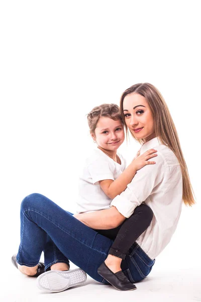 Família feliz no fundo branco — Fotografia de Stock