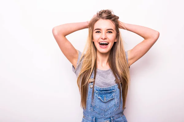 Menina loira feliz no branco — Fotografia de Stock