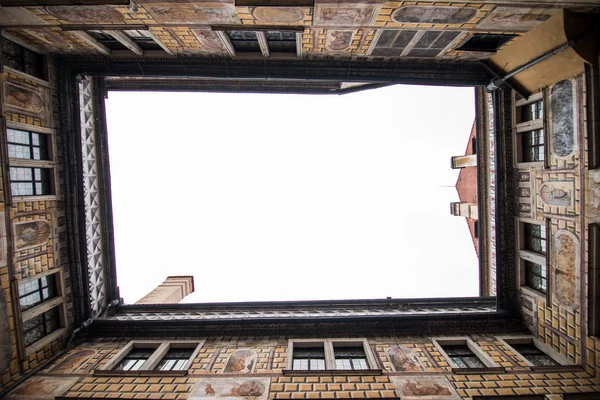 Cesky Krumlov gibi turistik hedef noktası