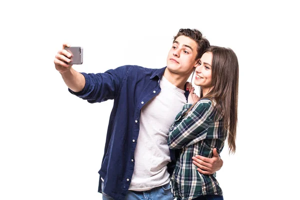 Jong koppel nemen selfie — Stockfoto