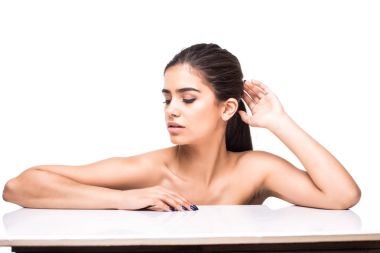 Parmakları güzel güzellik genç kadın modeli kız yüz cilt yanakları dokunmadan eller.