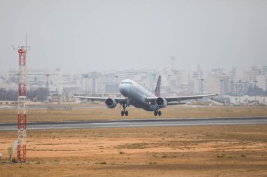 Faro, Portekiz - Haziran 24, 2017: Brussels airlines uçuşlar aero