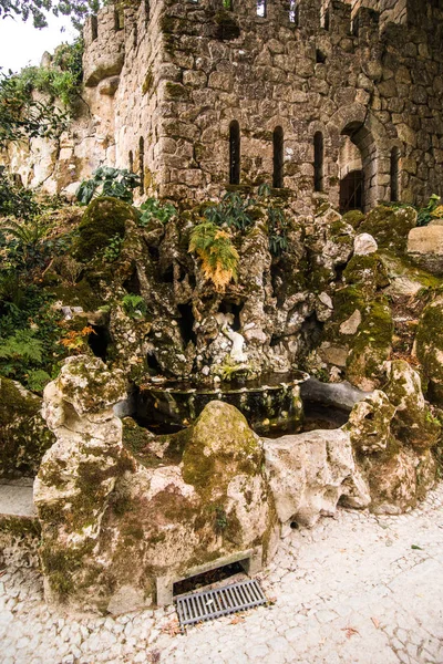 Quinta da Regaleira es Patrimonio de la Humanidad por la UNESCO con en el Paisaje Cultural de Sintra Portugal — Foto de Stock