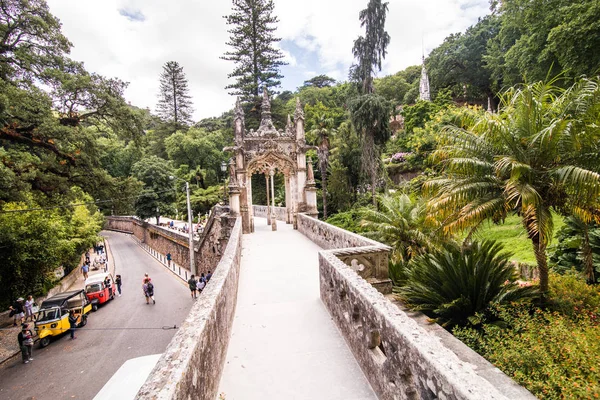 Замок Quinta da Регалейра у Сінтрі, Португалія. Quinta da Регалейра розташована в світова спадщина ЮНЕСКО — стокове фото