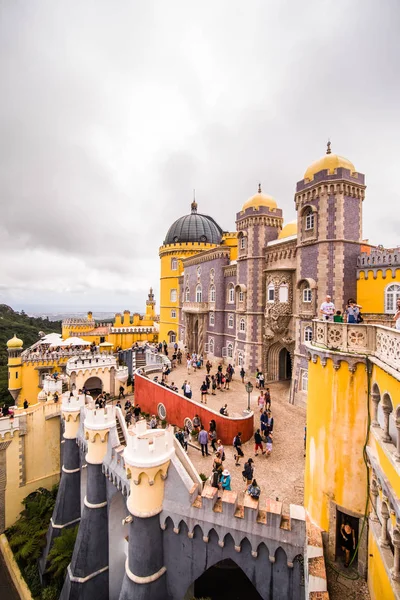 포르투갈의 팔 라시오 나시다 페나에 있는 페나 국립 궁전 — 스톡 사진