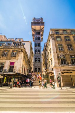 10 Temmuz 2017 - Lizbon, Portekiz. Santa Justa asansör Carmo Asansör olarak da adlandırılan Lizbon olduğunu