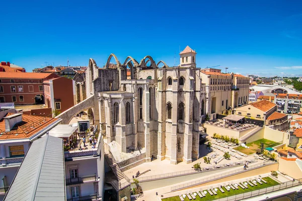 10 July 2017 - Lisbon, Portugal. Carmo church in Lisbon, Portugal — Stock Photo, Image