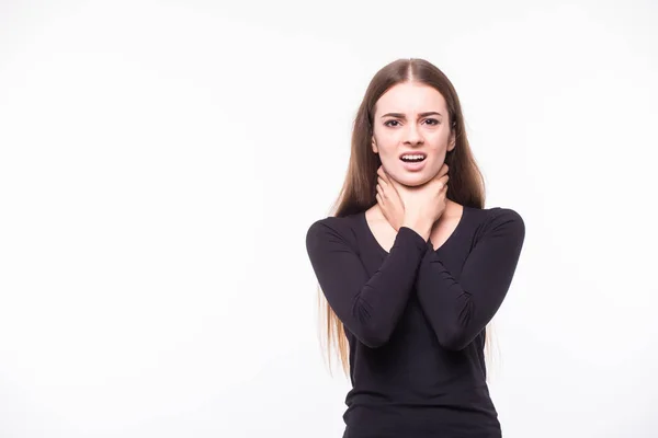 Joven morena con dolor de garganta, sobre blanco — Foto de Stock