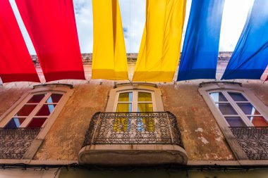 Loule, Portekiz - Haziran, 2017. Loule, Portekiz şehrin tipik mimarisinin açık görünüm.