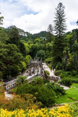 Sintra, Portekiz - Haziran, 2017. Quinta da Regaleira kültürel peyzaj Sintra Portekiz içinde Unesco tarafından dünya mirası olduğunu 