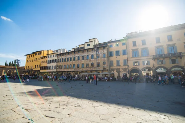 Florence, Italië - oktober, 2017. Smal straatje in Florence, Toscane, Italië. Architectuur en bezienswaardigheid van Florence. — Stockfoto