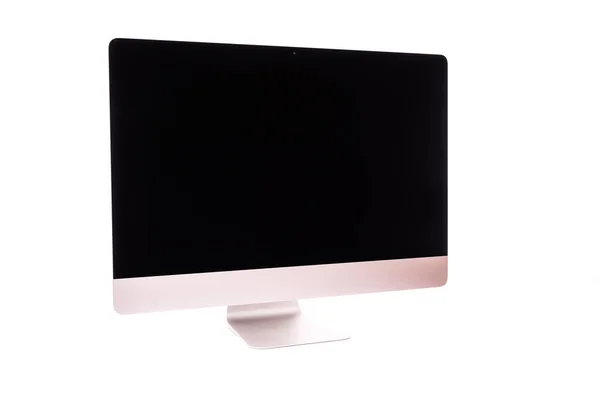 Настольный ПК. Настольный компьютер изолирован на белом фоне . — стоковое фото