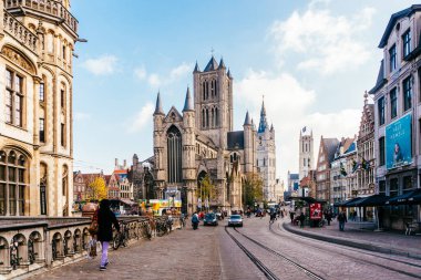 Ghent, Belçika - Kasım, 2017: Mimari Gent şehir merkezi. Ghent tarihi ortaçağ şehir ve turistik Belçika turistik olduğunu. Ghent tarihi şehir merkezi