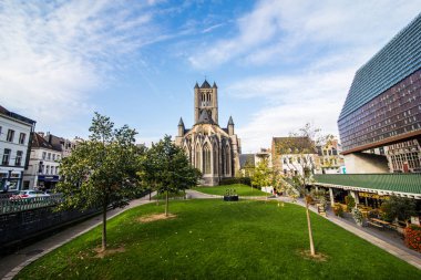 Ghent, Belçika - Kasım, 2017: Mimari Gent şehir merkezi. Ghent ortaçağ şehir ve Belçika turist varış noktası değil.