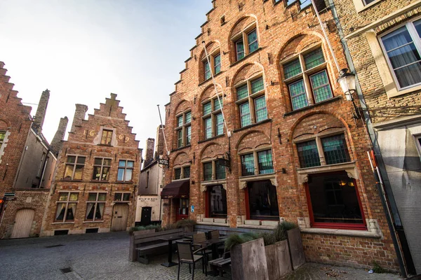 Brugge, Belgium - November, 2017. Brugge medieval historic city. Brugge streets and historic center, canals and buildings. Brugge popular touristic destination of Belgium. — Stock Photo, Image