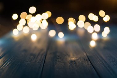 Noel Altın ışık bokeh arka plan kopya alanı ile