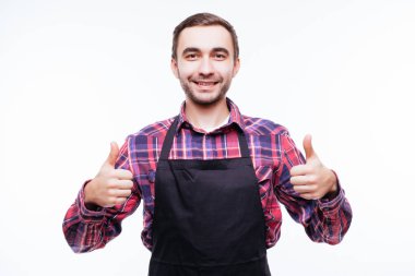 Kendine güvenen dükkâncı, cheef veya başparmak pes önlük giymek işçi, beyaz arka plan üzerinde izole kavramı başarılı küçük işletme sahibi, shop manager, girişimci