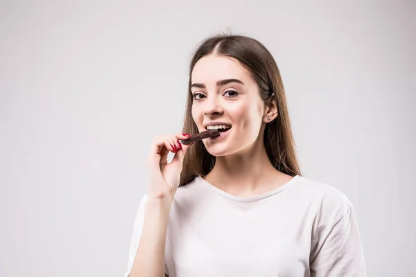 Salud Gente Comida Concepto Belleza Hermosa Sonrisa Adolescente Comiendo Chocolate —  Fotos de Stock