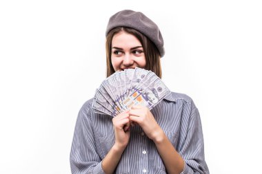 Bayan Beyaz arka plan üzerinde izole para dolar ile yüz kapsayan süre kamera arıyorum görüntüsünü