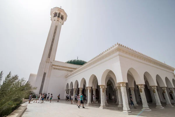 Sunset yakınında mübarek Camii, İslam. Mısır. Sharm El Sheikh, Mısır'daki büyük Camii — Stok fotoğraf