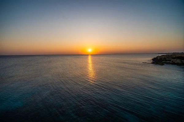 Lagoa Mediterrâneo Chipre Caverna — Fotografia de Stock