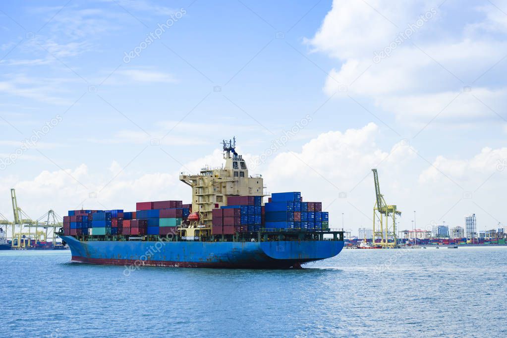 cargo container vessel, marine transportation