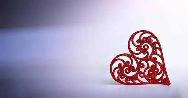 Valentýn dekorace - třpytky červené srdce — Stock fotografie