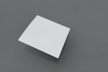 Mock-up kapak bir arka plan üzerinde bir kare şekli.