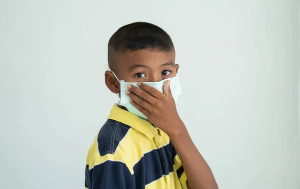 Luftföroreningar Och Hälsa Koncept Asiatisk Liten Pojke Bär Medicinsk Ansiktsmask — Stockfoto