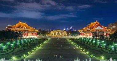 Chiang Kai-shek Memorial Hall Taipei Ulusal Tiyatro, konser salonu, ön kapıda