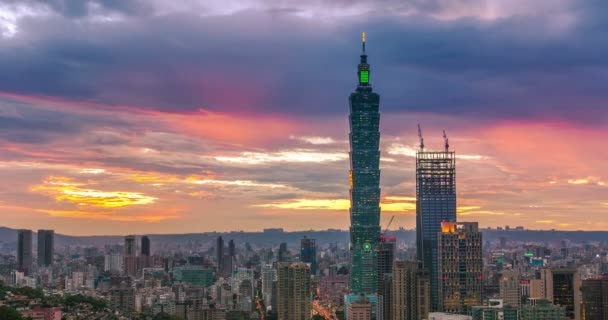 Città di Taipei dal giorno alla notte (nessun tremolio ) — Video Stock